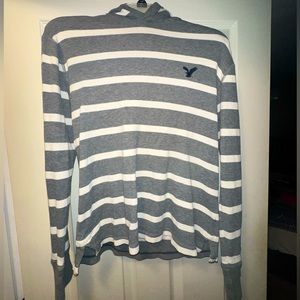 Small American Eagle Grey Hoodie.